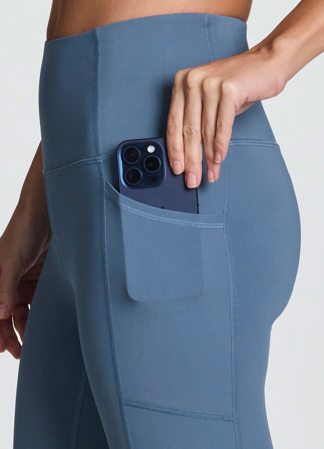 Tech Flex Ultra Hold Capri - Image 10